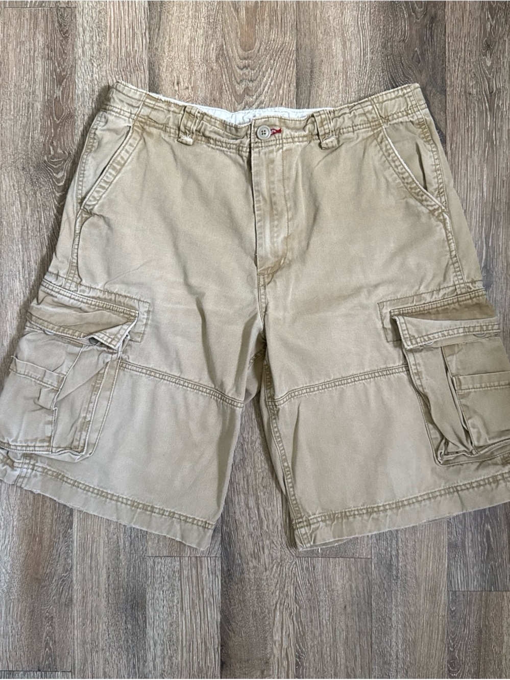 Men's Vintage Khaki Cargo Shorts